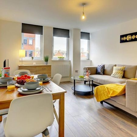 Modern & Stylish 2Br Apartment - Queens House Coventry Eksteriør billede