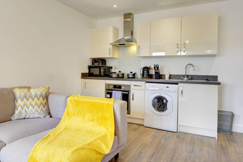 Modern & Stylish 2Br Apartment - Queens House Coventry Eksteriør billede